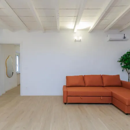 Ornato Urban Loft *
